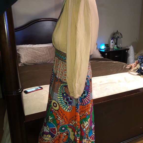 Tan multicolor elastic 3/4 sleeve v neck tunic - Picture 5 of 8